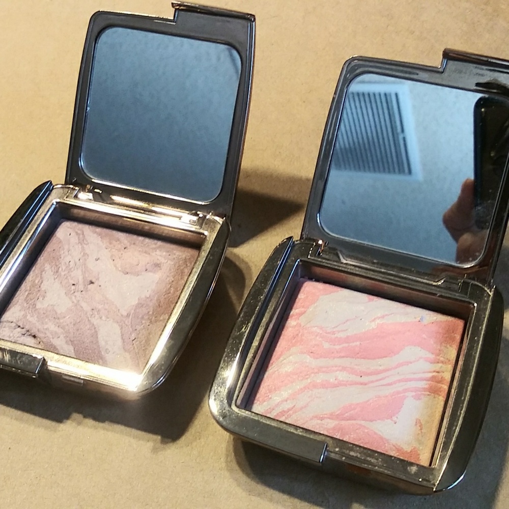 Hourglass 2 Blushes
